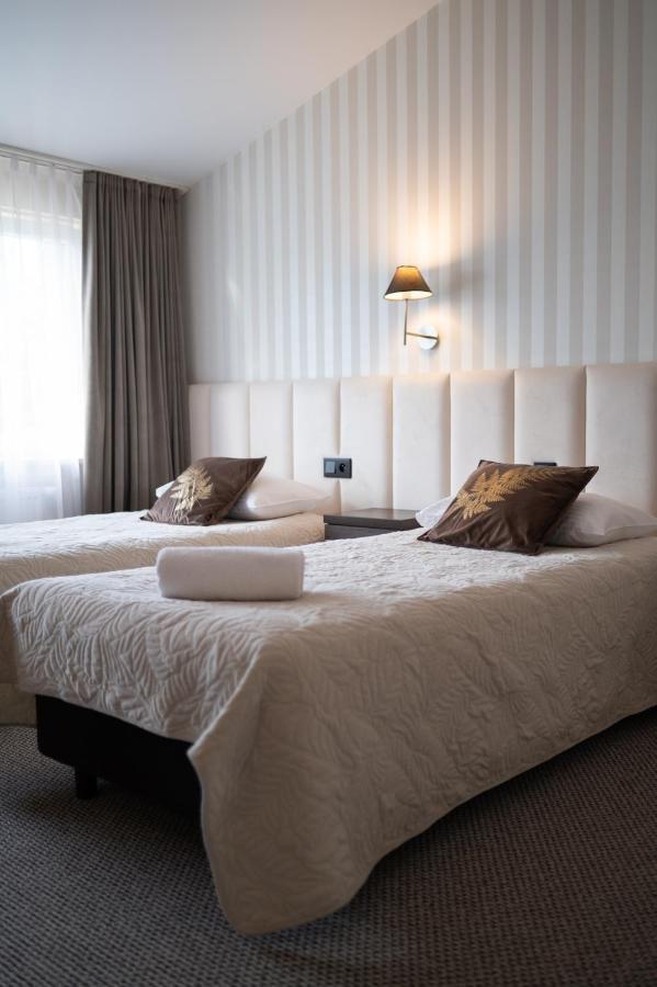 Zloty Staw Bed & Breakfast Borkowo  Ngoại thất bức ảnh