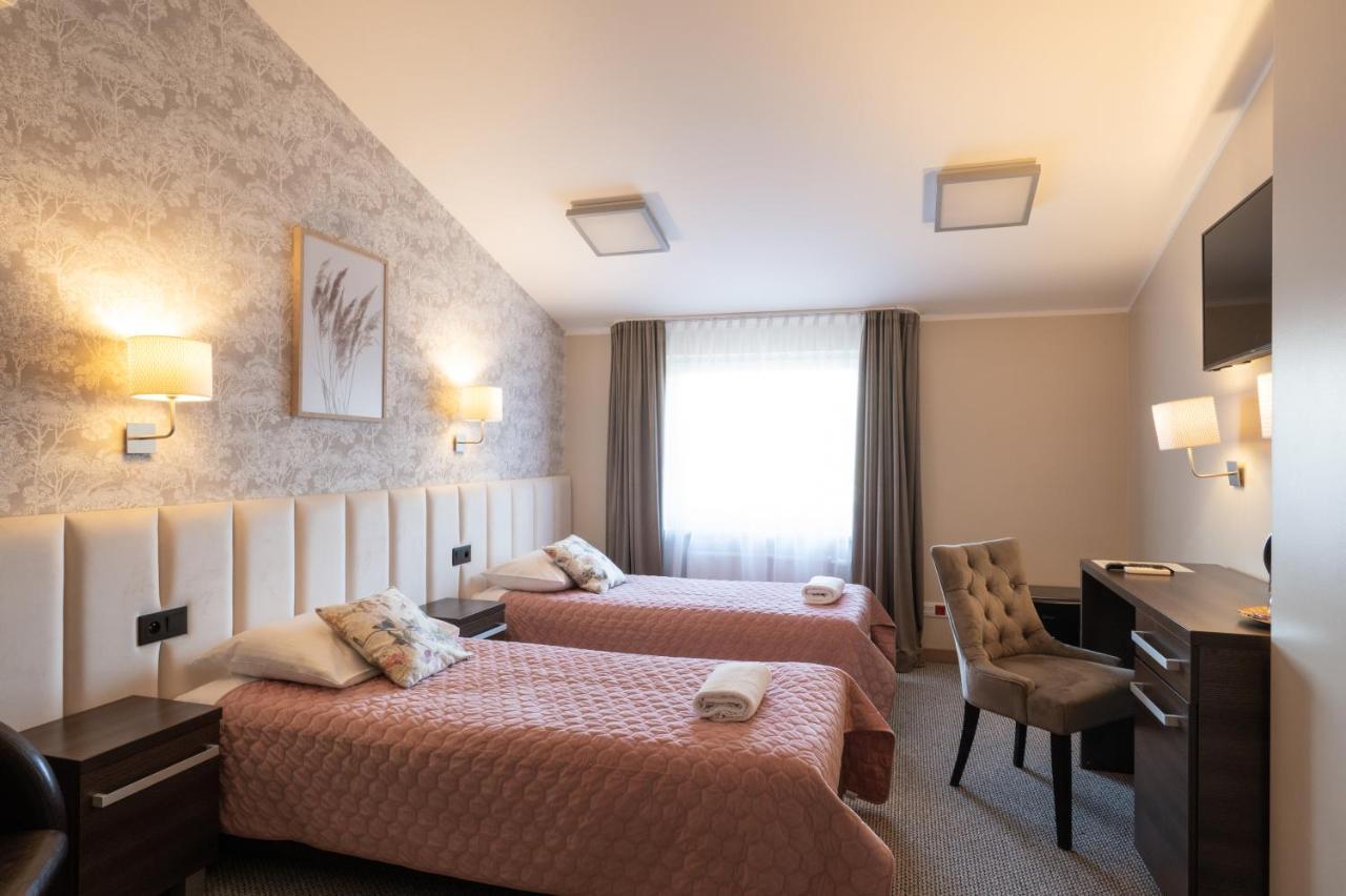 Zloty Staw Bed & Breakfast Borkowo  Ngoại thất bức ảnh