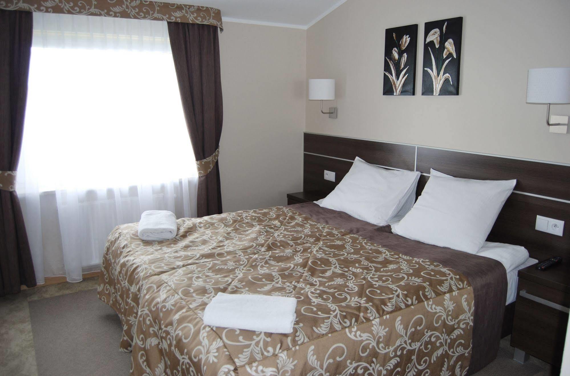 Zloty Staw Bed & Breakfast Borkowo  Ngoại thất bức ảnh